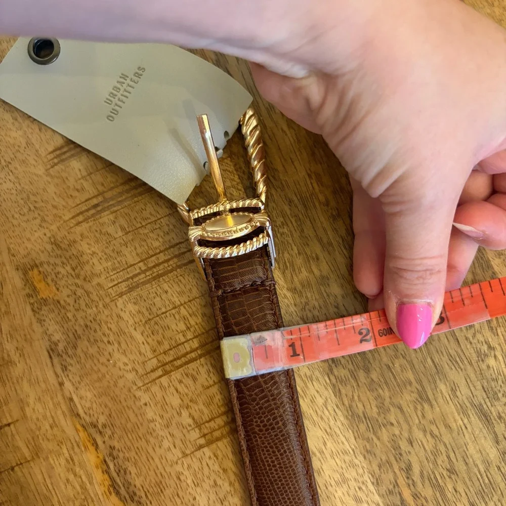 Urban Outfitters Leather Belt Womens L Western Lizard Embossed Brown Gold Buckle